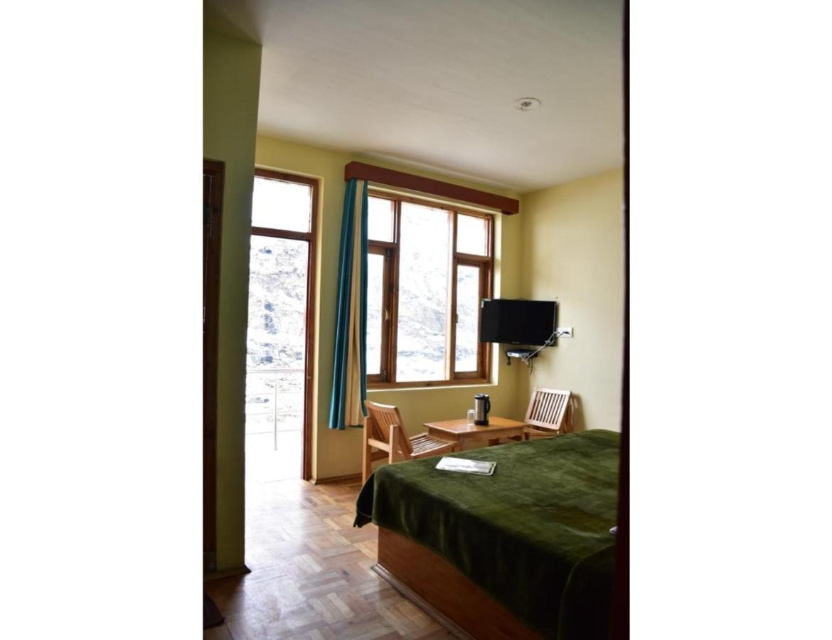 Hotel Peak View, Lahaul Sissu Eksteriør bilde