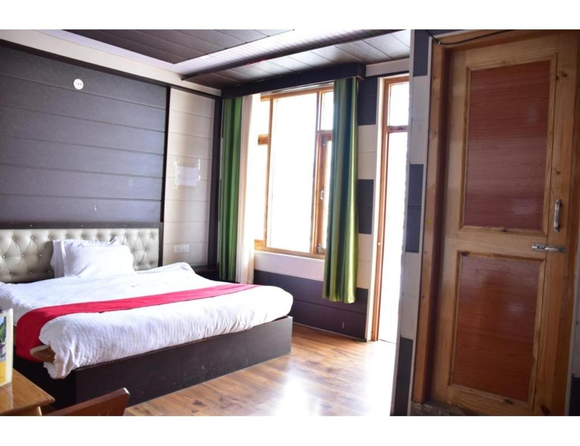 Hotel Peak View, Lahaul Sissu Eksteriør bilde