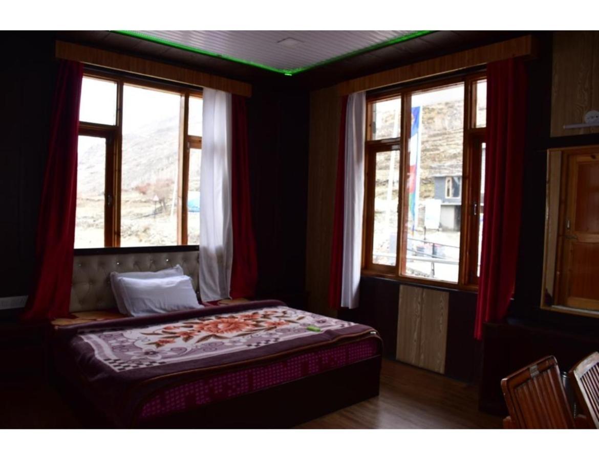 Hotel Peak View, Lahaul Sissu Eksteriør bilde
